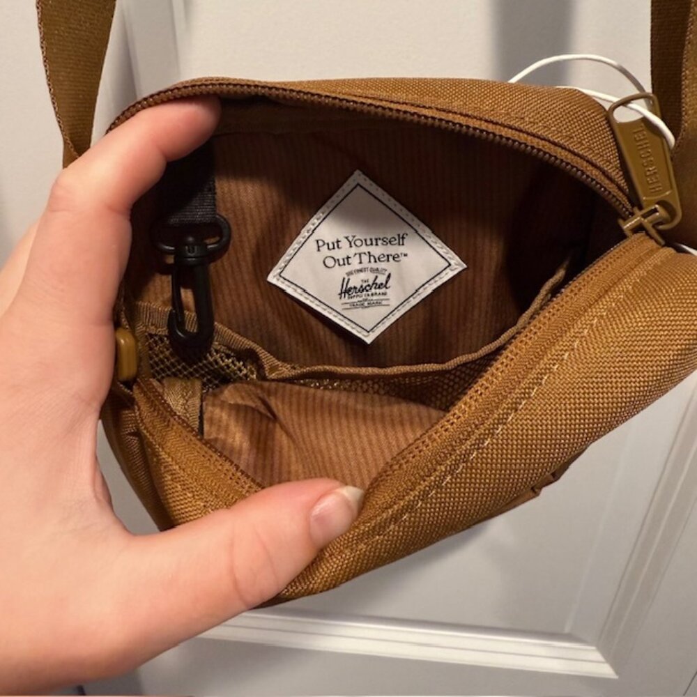 Herschel Supply Co. Heritage Crossbody Bag - Picture 5 of 5